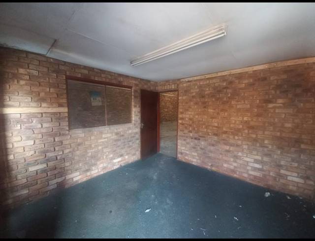 BUSINESS PROPERTY TO RENT IN SUNDERLAND RIDGE